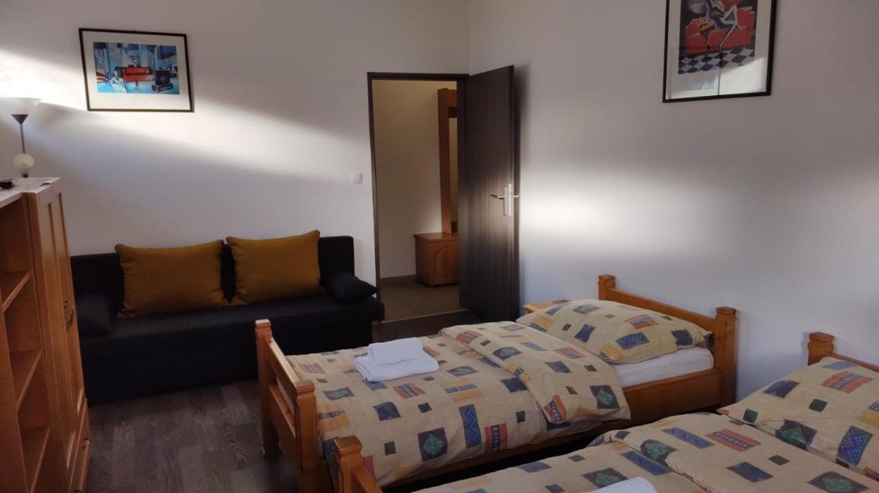 Hotel Penzion Radlinka à Prešov Extérieur photo